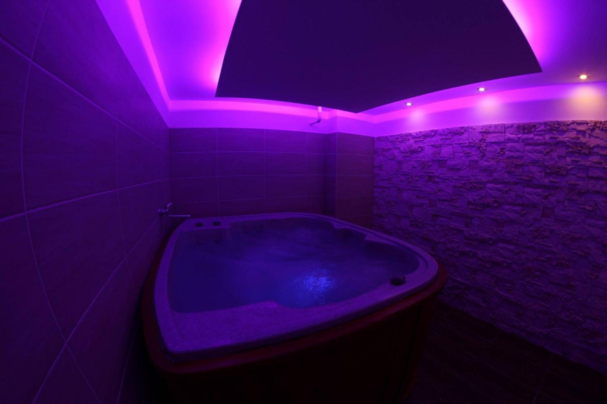 Apartmany Fit Gym Гавиржов Экстерьер фото